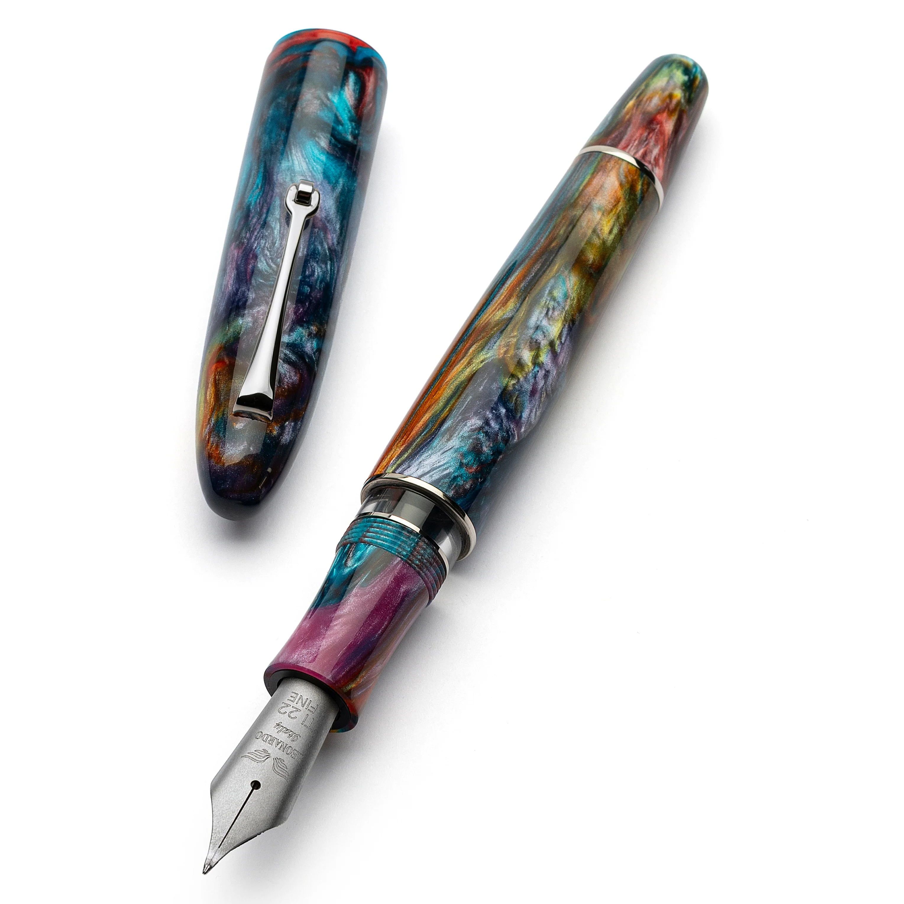 Cigar Minimalist Primary manipulation 4 - Titanium nib