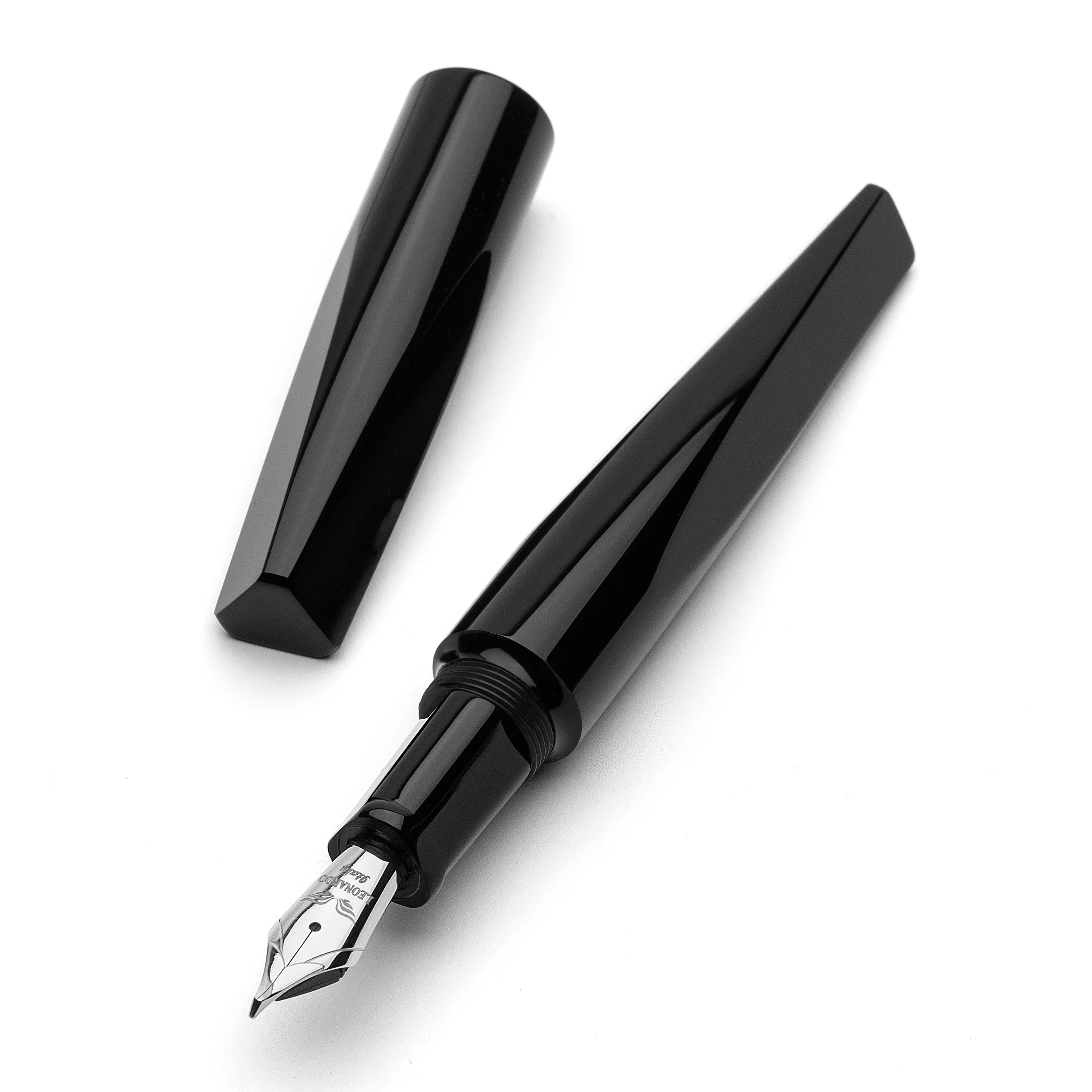 Essenza poliedrica black