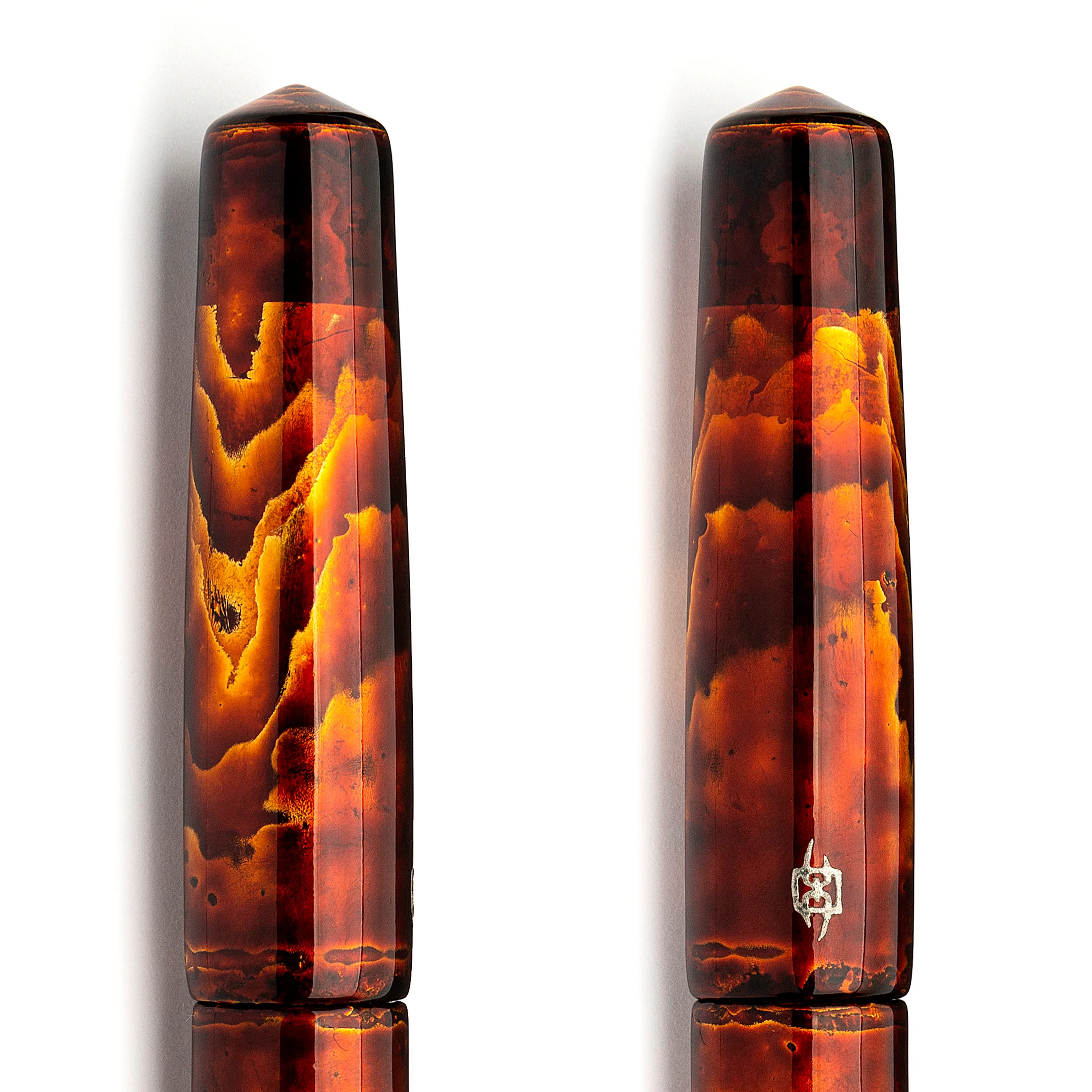 Gold leaf and Lacquer "Vesuvio" - Gold nib #8 la Fenice SOLD OUT - Image 3