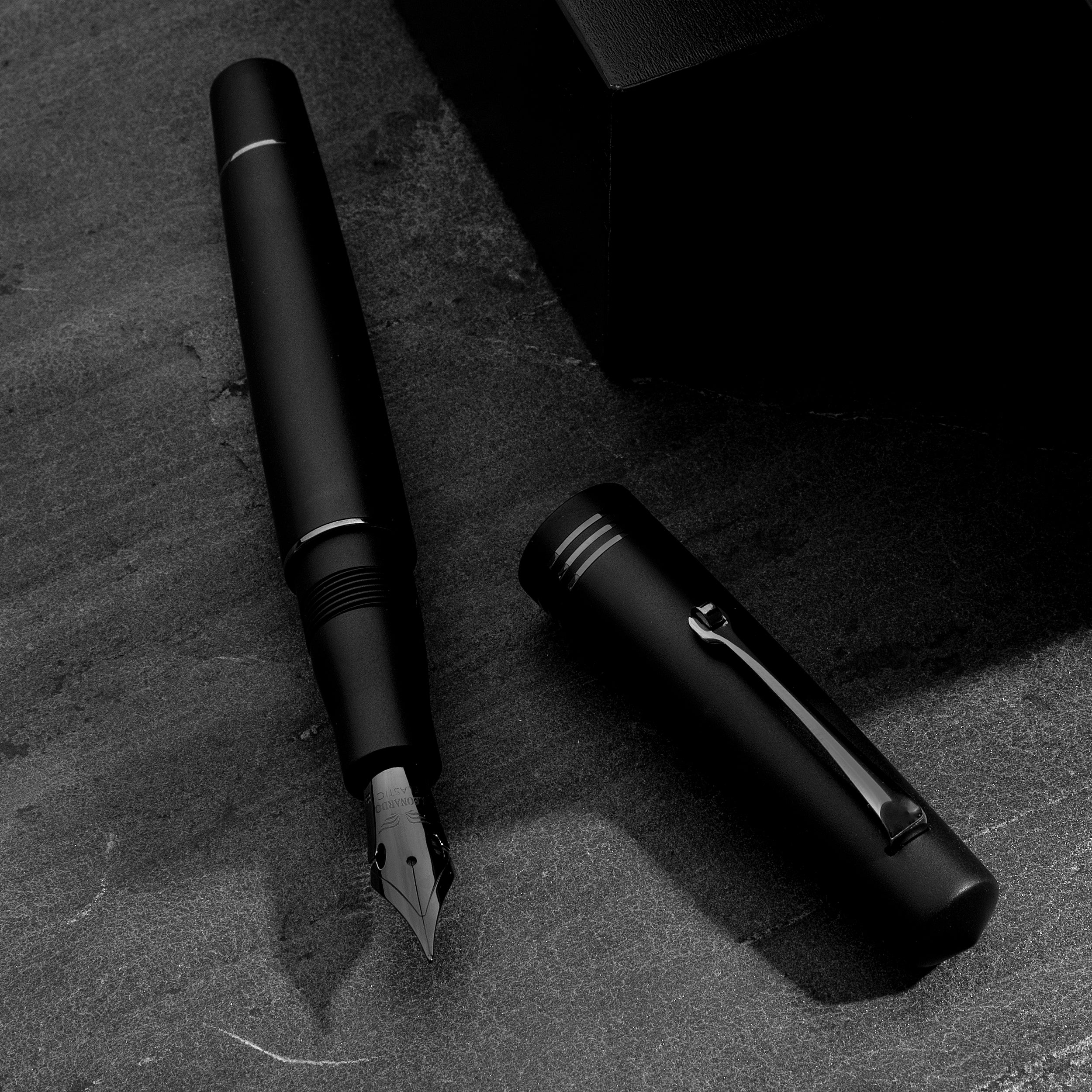 Momento zero black matte (elastic STEEL nib) - Image 3