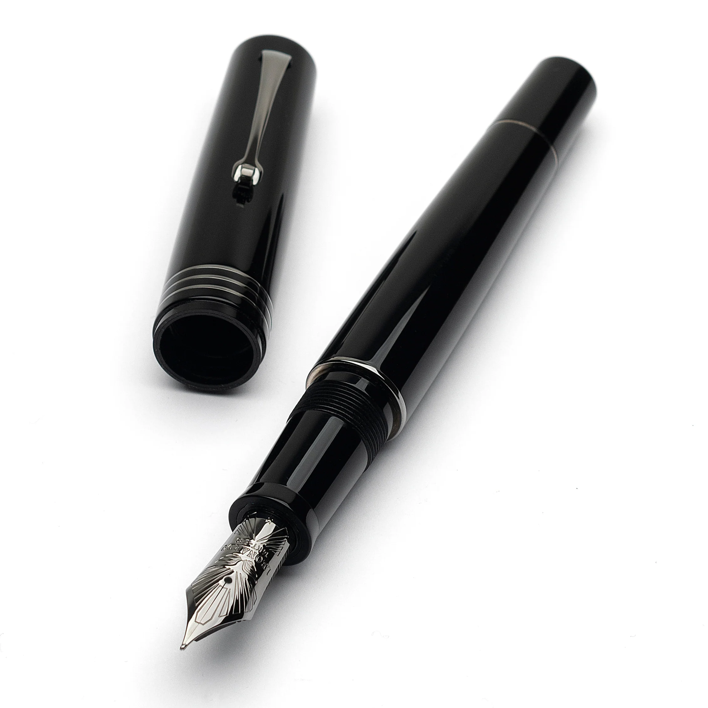 MZG Black/black celluloid - #8 la Fenice gold nib SOLD OUT