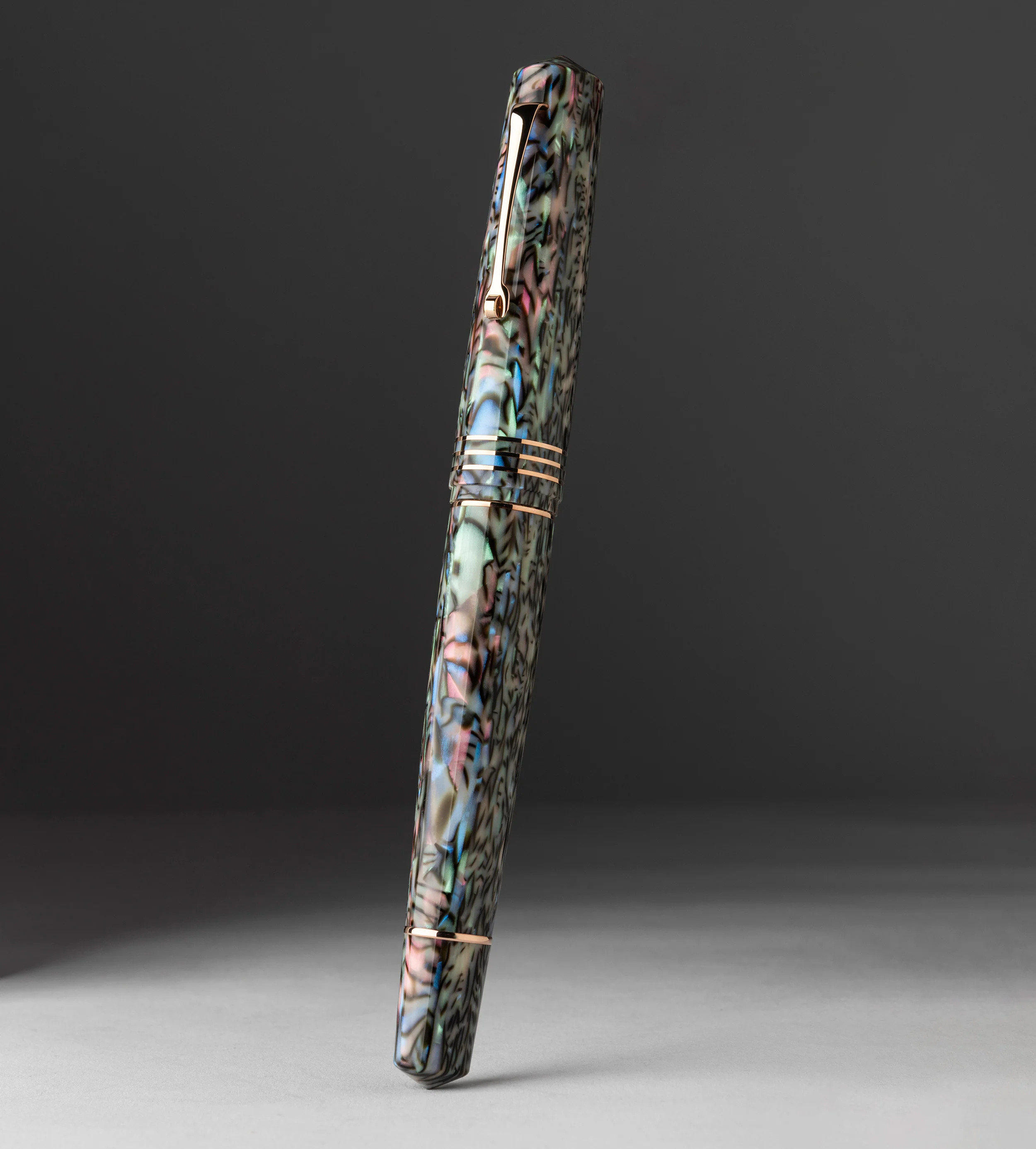 MZG LeonArco "Abalone" authentic celluloid - #8 gold nib - Image 3